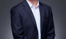 年内多只绩优基金调整基金经理；李德辉最新发声