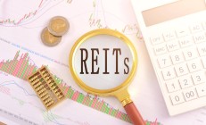 公募REITS二级市场继续缩量回调，两单产品对问询函进行反馈