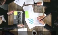 聚焦科技和消费 多家券商看好2025年行情