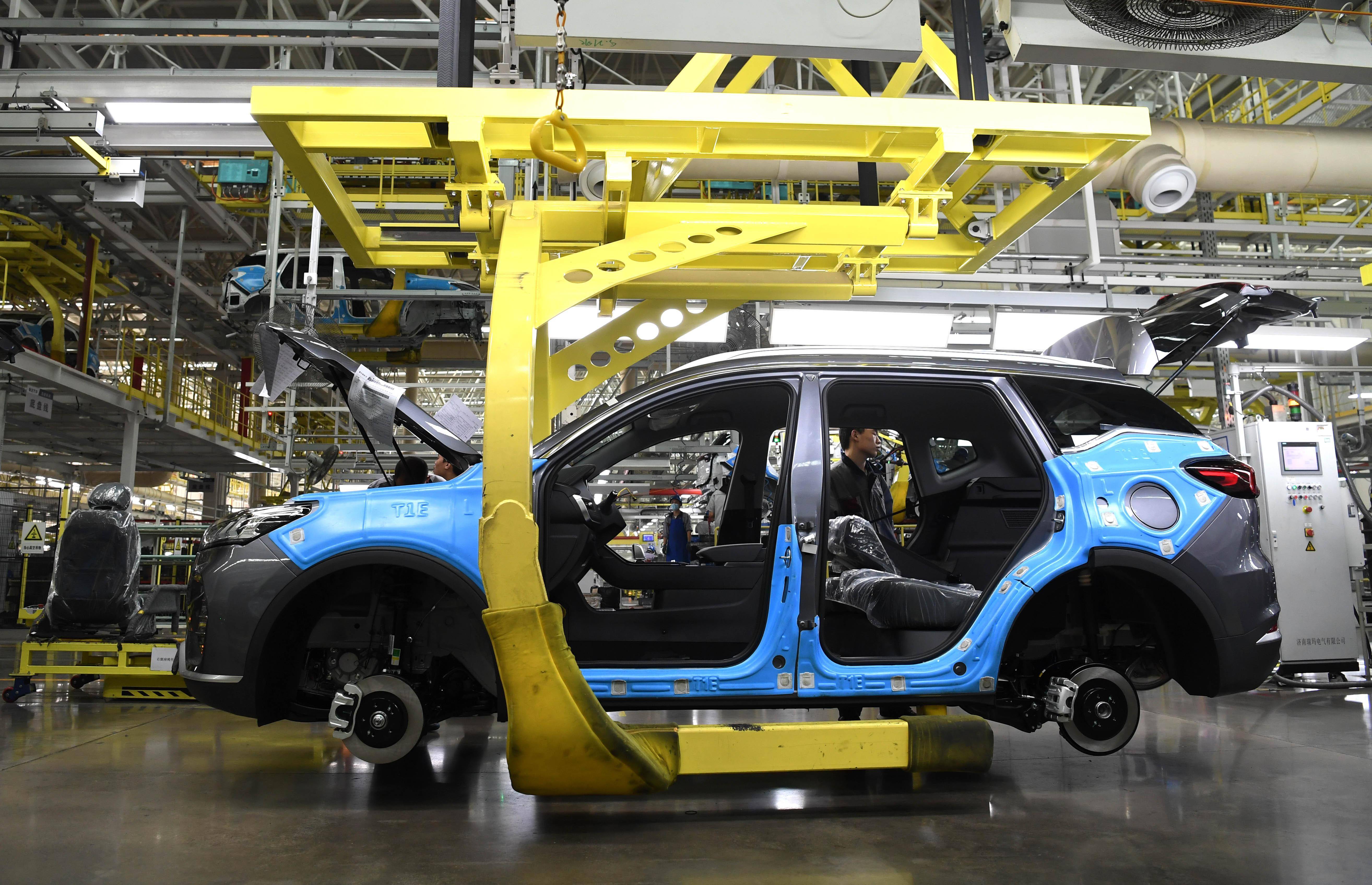 中金公司《AI经济学》主题报告:AI发展以规模定律为特征 将为经济增长注入新动能