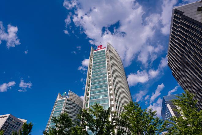 东方盛虹等多家上市公司近期获重要股东增持