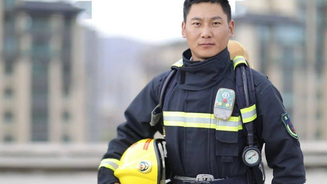 落实“两强两严”！吴清履新3个月，29家券商收99张罚单