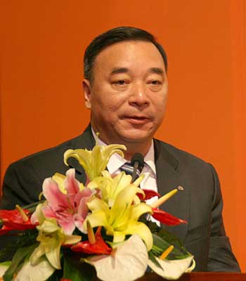 华鑫信托党委书记、董事长朱勇：深耕信托文化筑牢发展根基 创新普惠金融服务实体经济