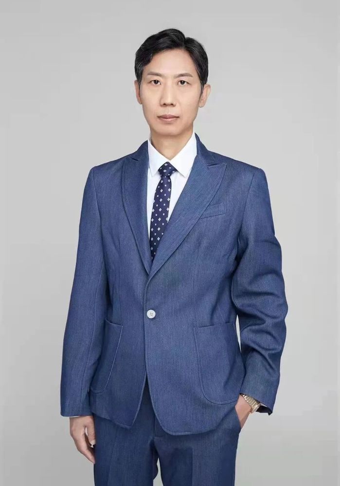 高瑞东新任光大保德信基金总经理；A股基金业绩反超港股基金