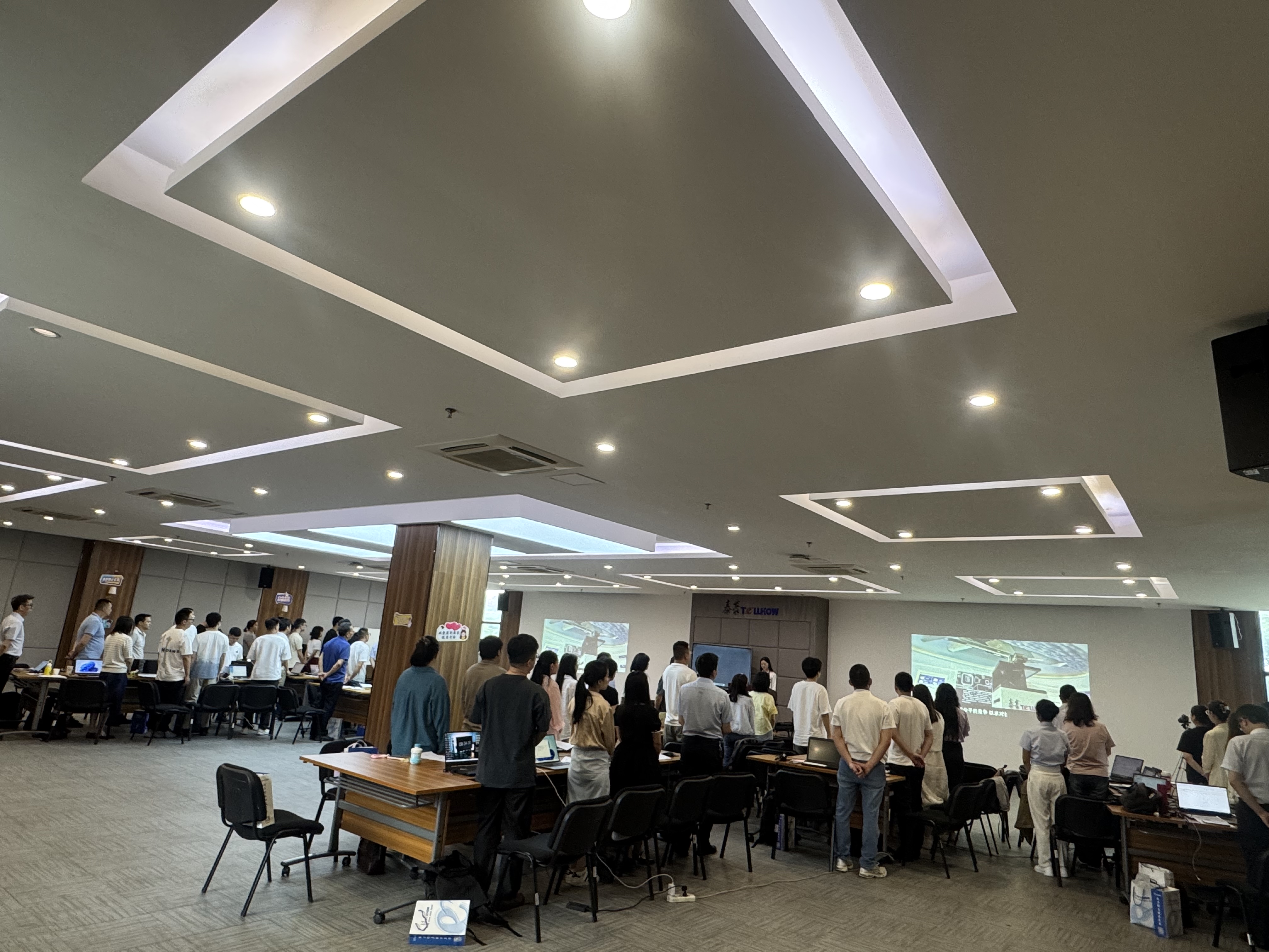 课堂“搬进”生产车间 上市公司积极切入研学游赛道