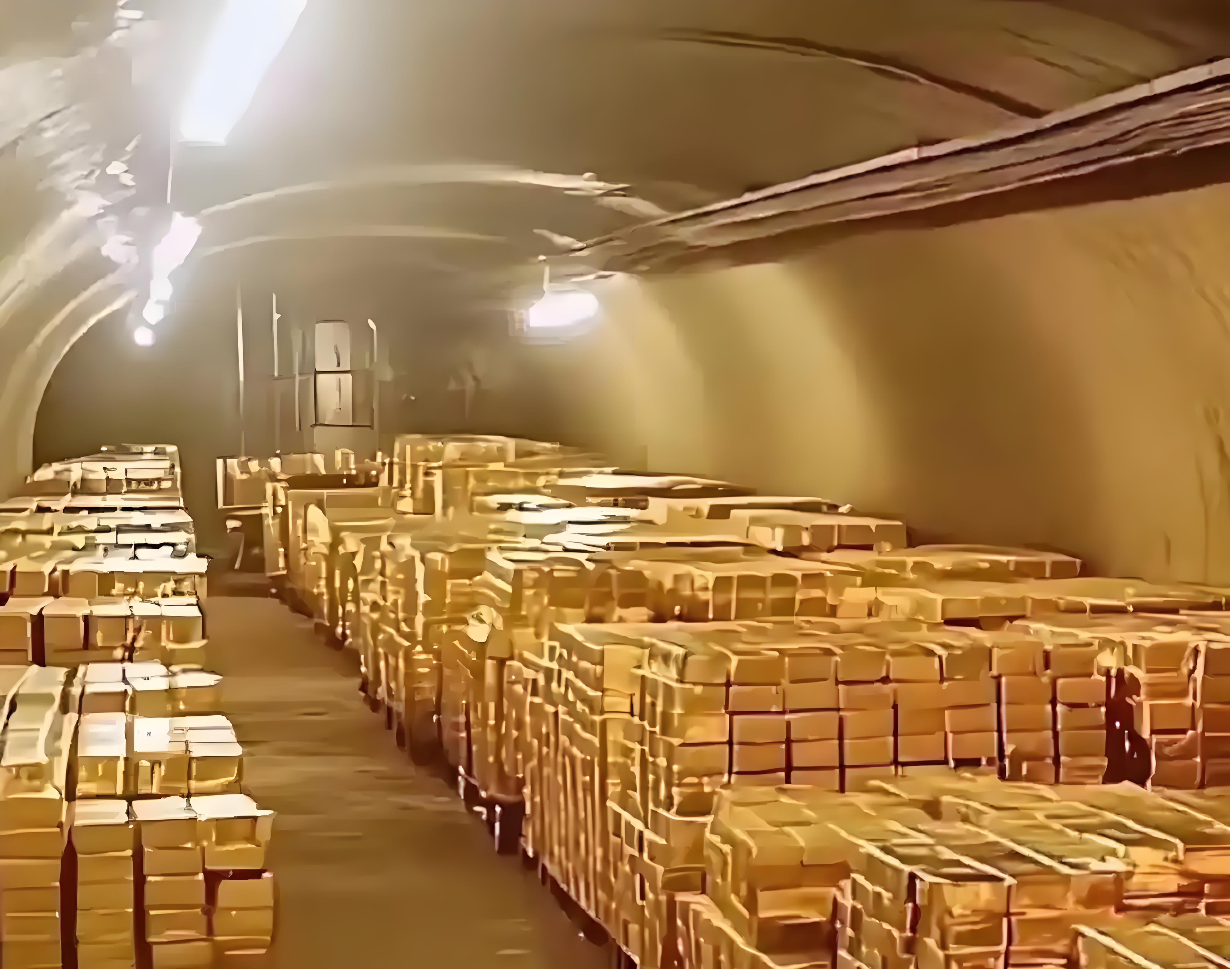 【美股盘前】三大期指齐跌;特斯拉跌超5%,特朗普威胁调查马斯克所获政府补贴;中信证券给予美光科技“买入”评级;市场聚焦美联储主席鲍威尔今晚发言