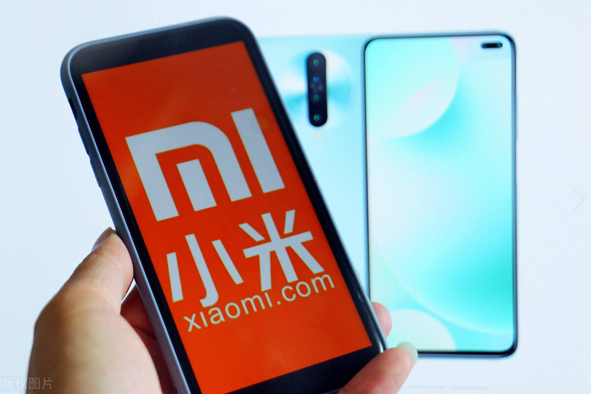 xAI估值有望冲击2000亿美元；古尔曼：苹果将迎十年来最大规模“洗牌”丨全球科技早参