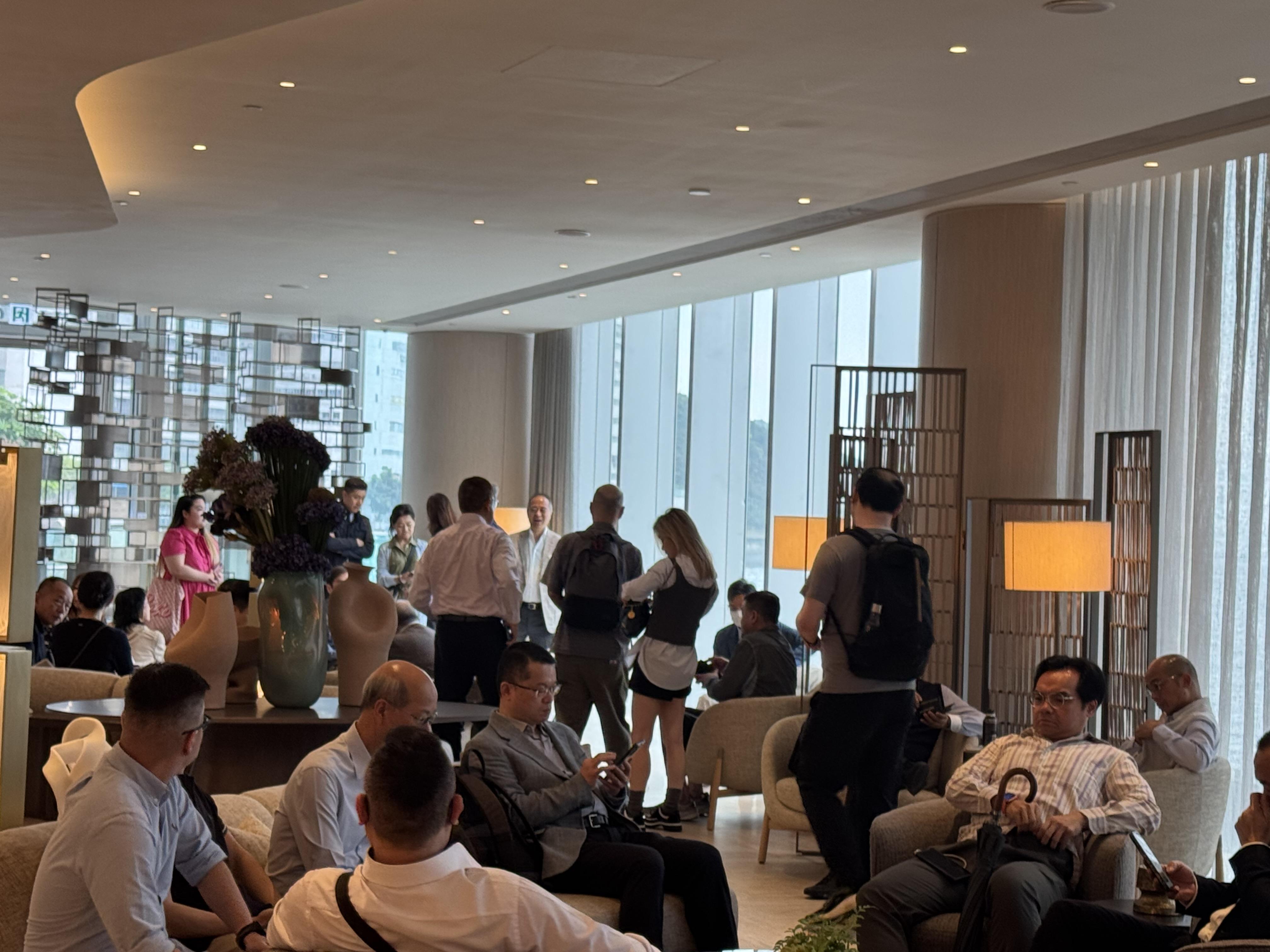 更关注中国资产 外资机构集体看多做多港股